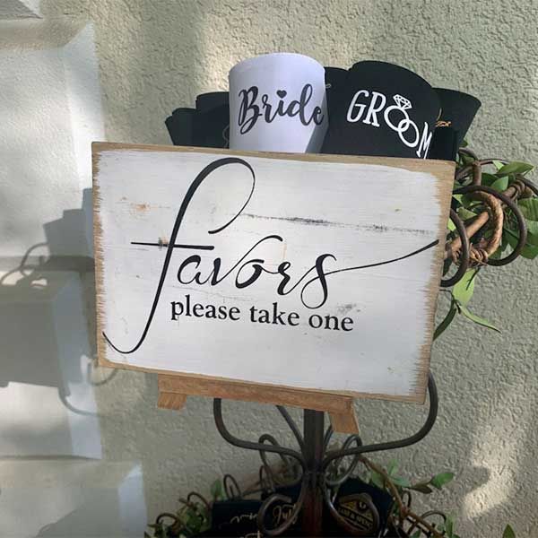 bride and groom favors