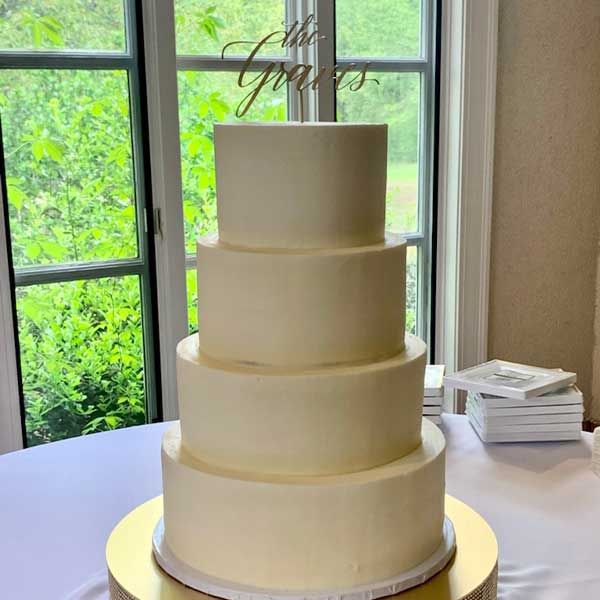Wedding cake before finishing deco